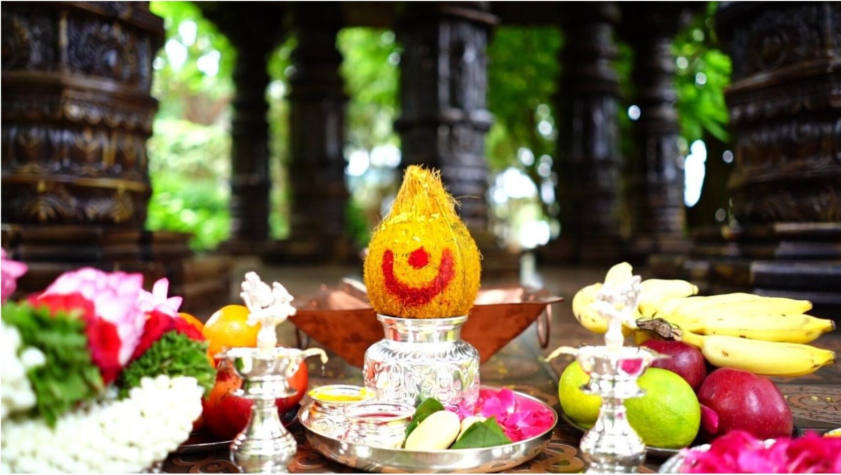 Pandit with Wedding Rituals